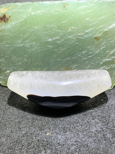 仅此一颗！精美高玉化药师玛瑙天眼水晶牛角珠一颗 仅此一颗！精美高玉化药师玛瑙天眼水晶牛角珠一颗