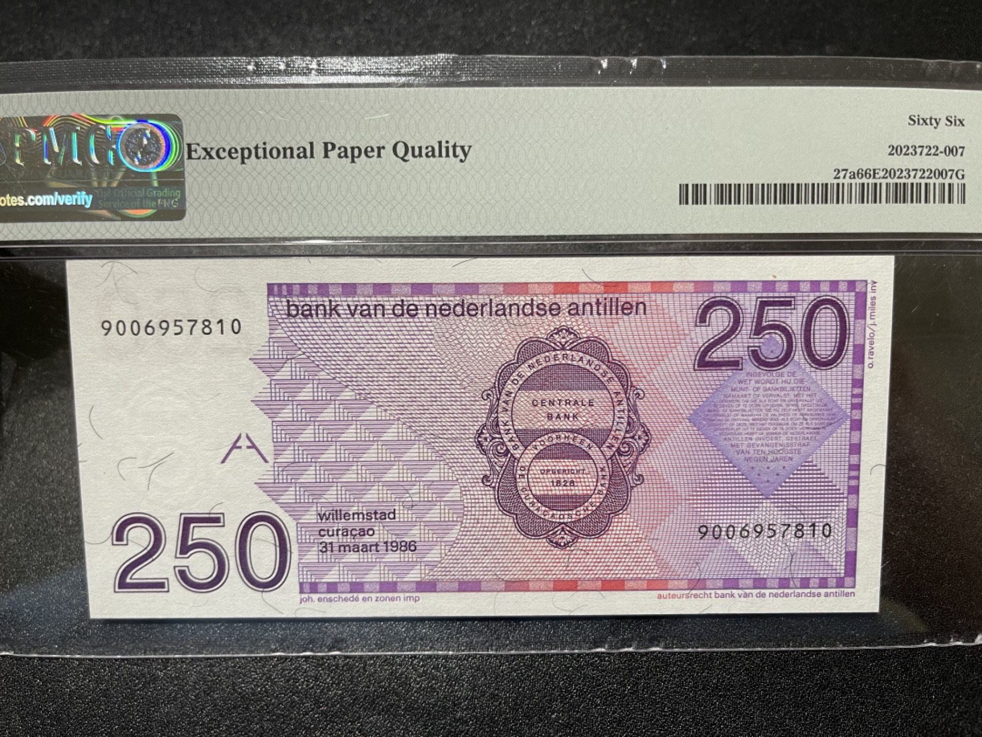 《外钞收藏家》第二百一十六期 1986年荷属安第列斯250盾 PMG66