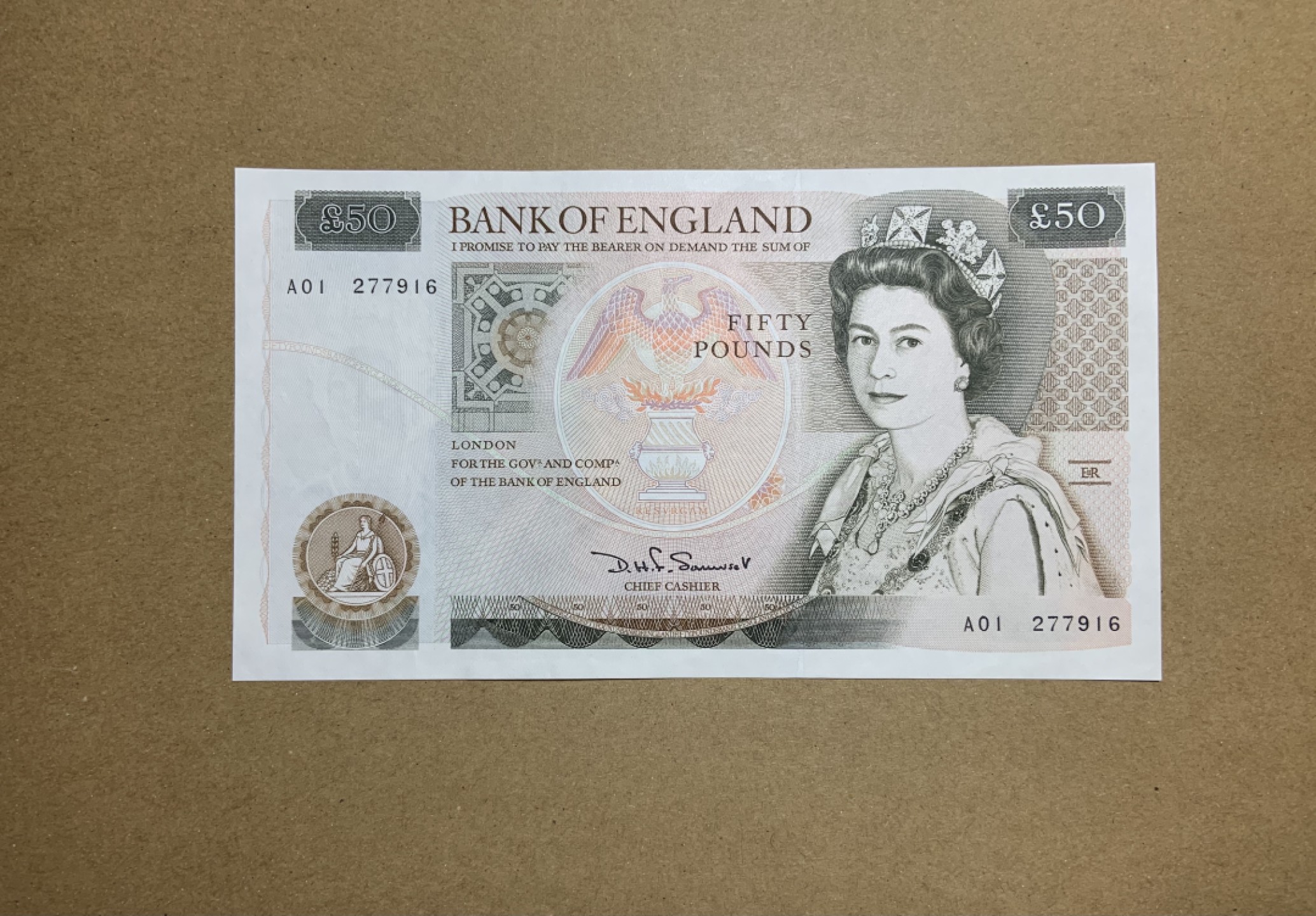 收藏联盟Quantum Auction 第207期拍卖 英国1981-88年50镑 品相UNC-  A01首发冠 英国皇家学会创始人之一，建筑师  克里斯托弗爵士