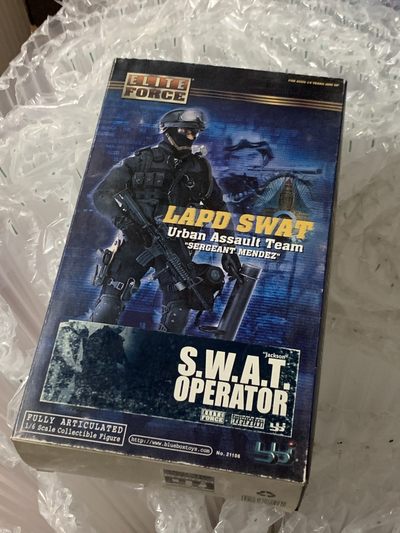 零元拍：绝版神器 BBI 1/6 LAPD SWAT 全新未拆。 - 零元拍：绝版神器 BBI 1/6 LAPD SWAT 全新未拆。