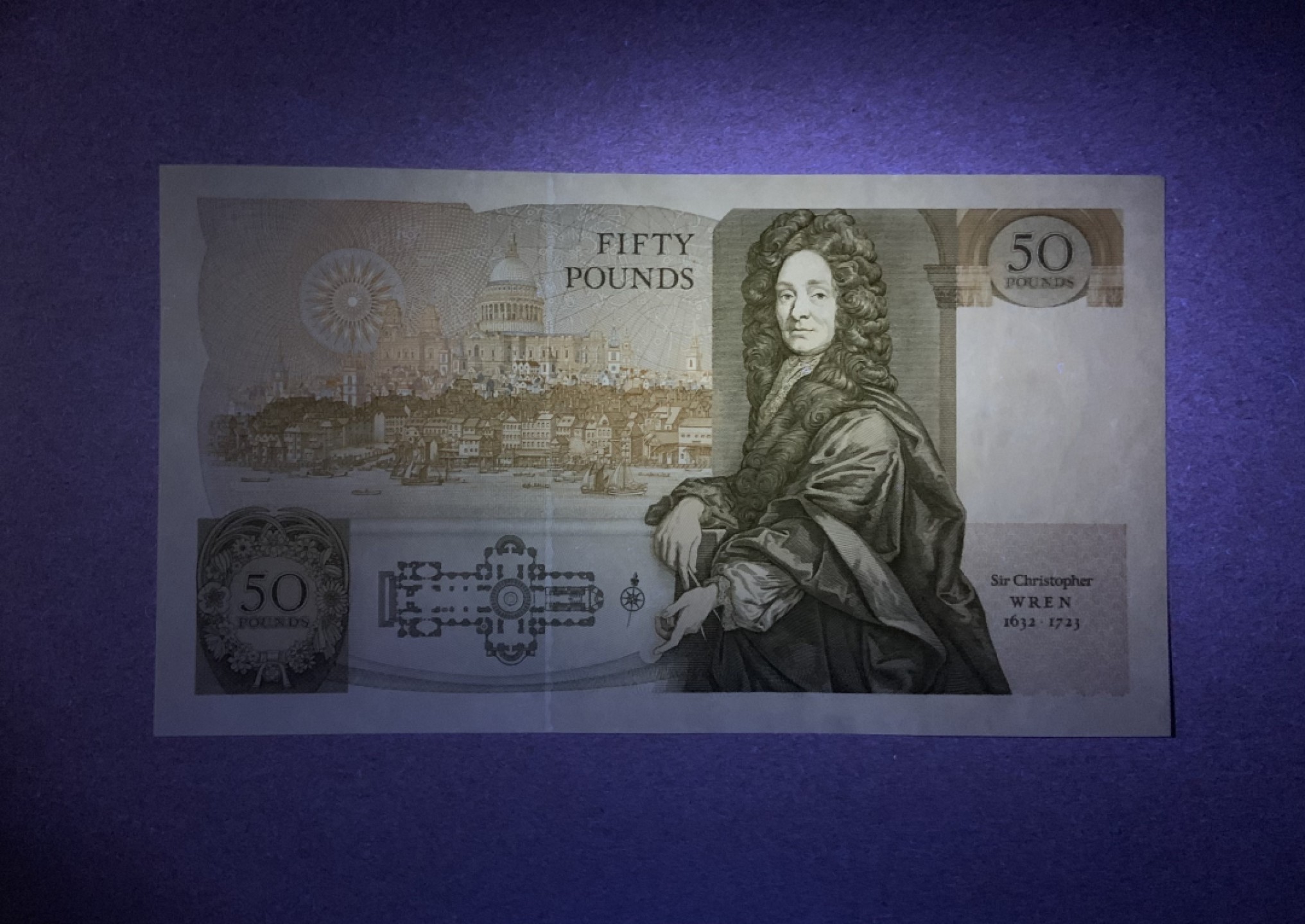 收藏联盟Quantum Auction 第207期拍卖 英国1981-88年50镑 品相UNC-  A01首发冠 英国皇家学会创始人之一，建筑师  克里斯托弗爵士