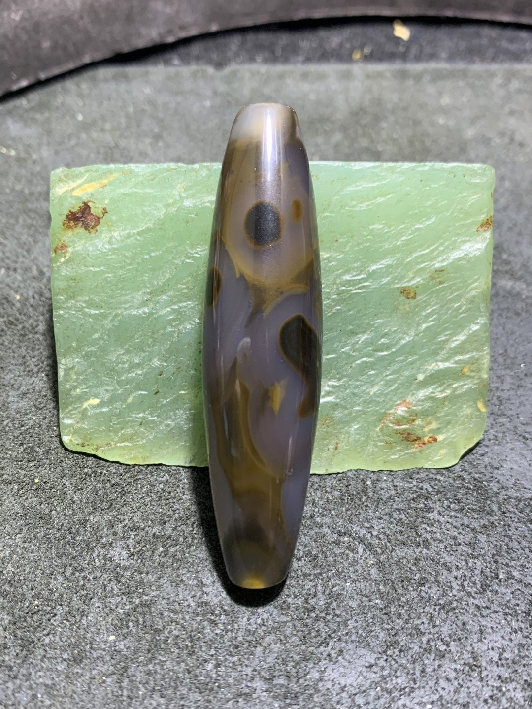 精美高玉化天珠型巴西玛瑙天眼大桶珠一个，