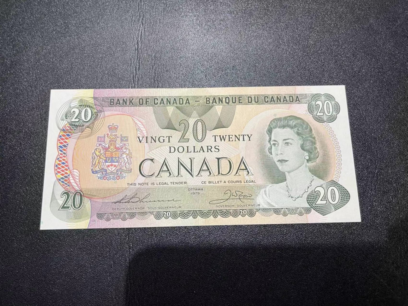 《外钞收藏家》第二百一十六期 1979年加拿大20元 近全新 有潮癍