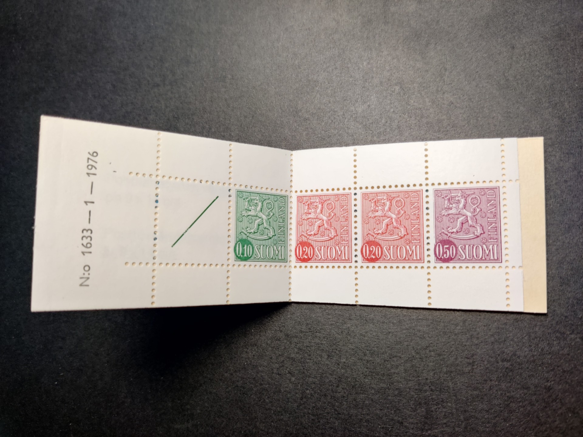 洪涛臻品 精选邮票限时拍卖第七十八期 资深玩家才见过的 1976-1芬兰较早期小本票 四枚新票齐全