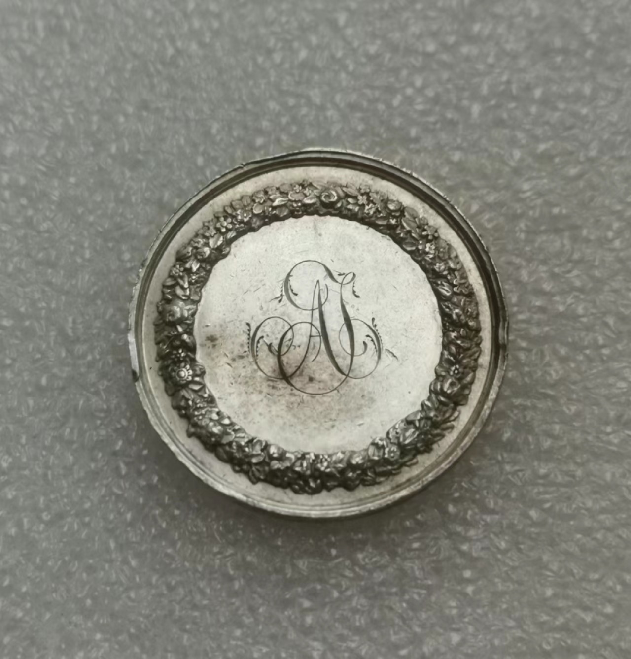 瓶子🏺第65期拍卖会 法国19世纪银质婚章（手指铭）