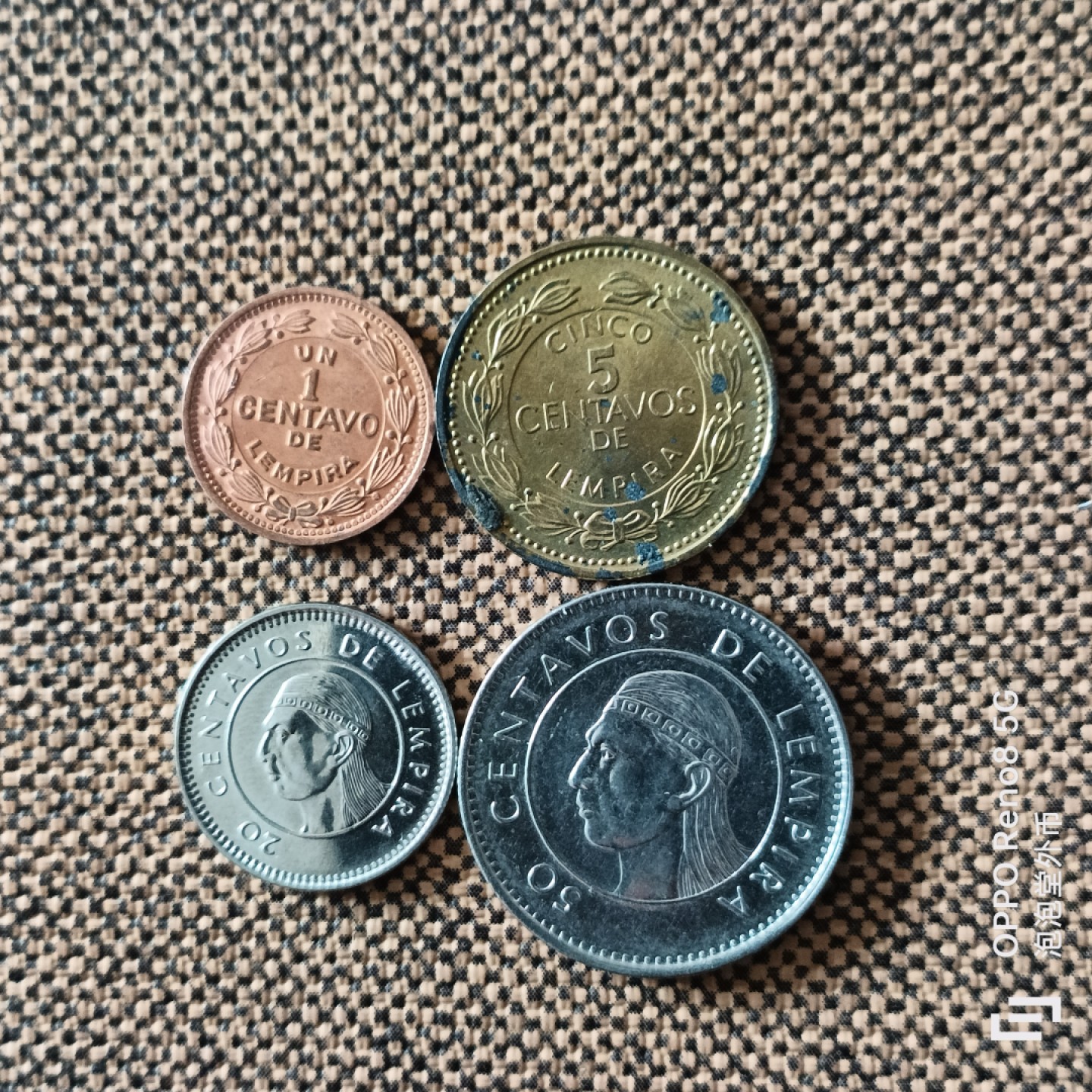 泡泡堂微拍第二十五幕精品硬币捡漏专场👿👿，零佣金，零押金，累计满二十元包邮 洪都拉斯一套新版。