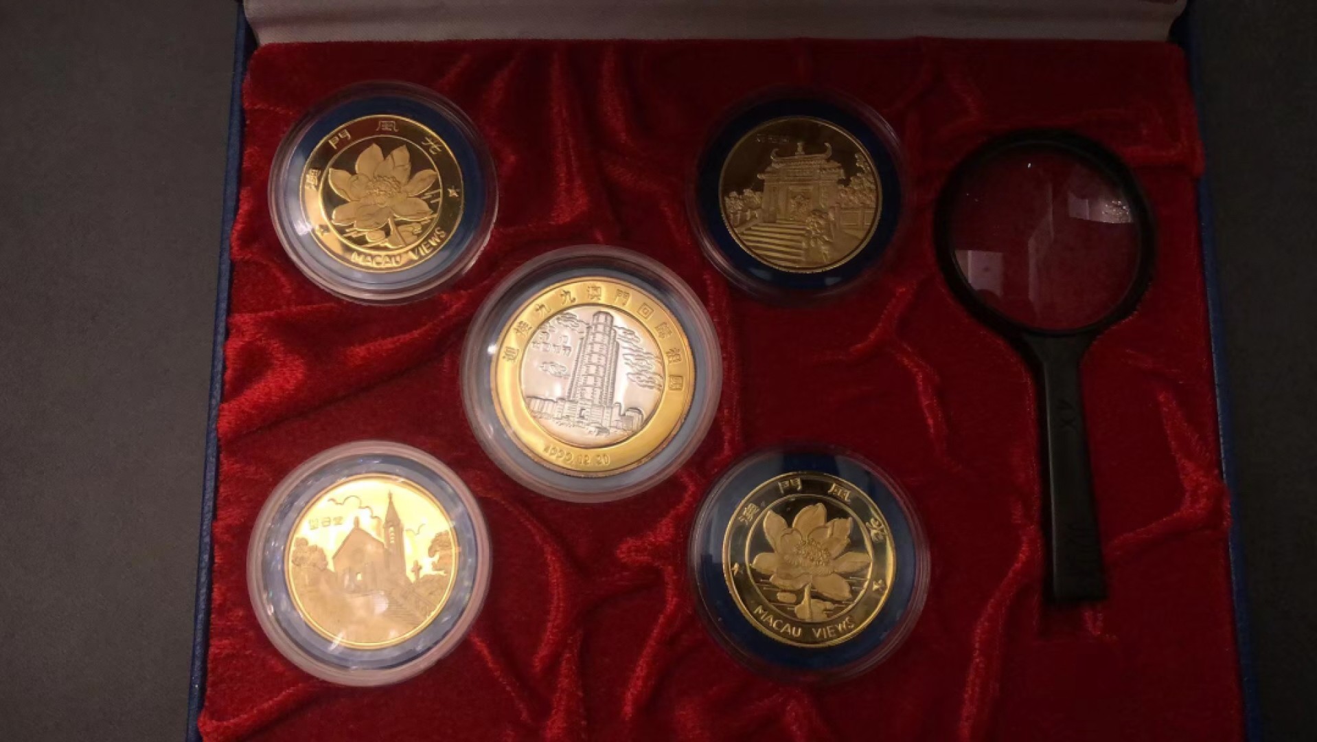 祝新年快乐，新艺术麦朵尔拍卖 澳门风光