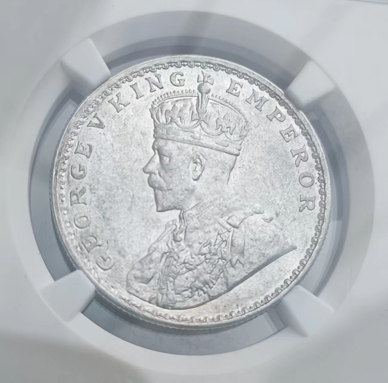 瓶子🏺第65期拍卖会 英国1913年乔治五世印度1卢比银币（车轮光）MS62