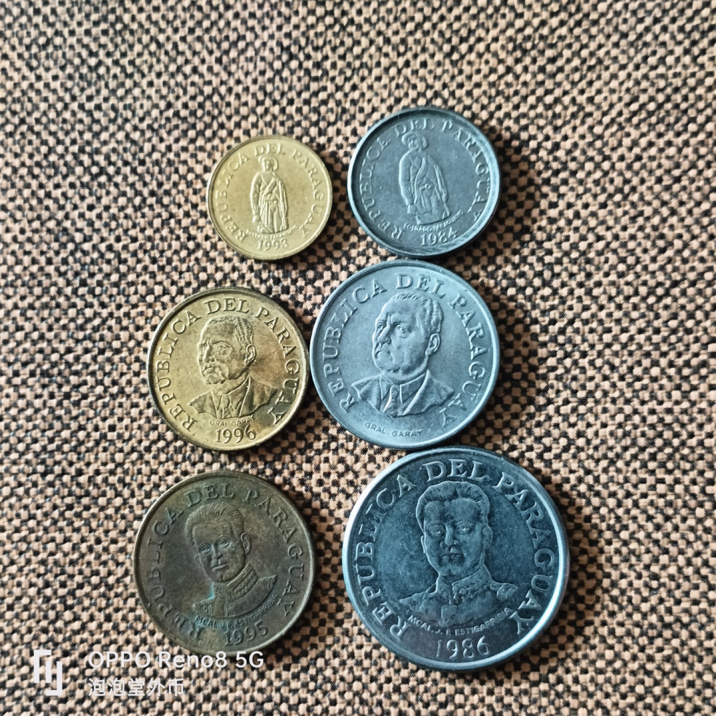 泡泡堂微拍第二十五幕精品硬币捡漏专场👿👿，零佣金，零押金，累计满二十元包邮 乌拉圭不同版本6个