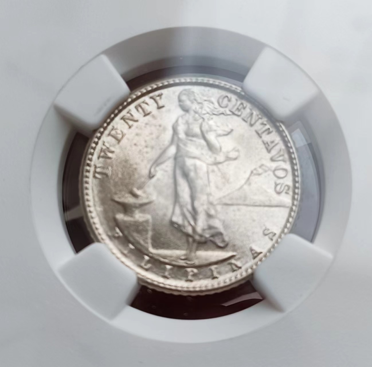 瓶子🏺第65期拍卖会 美属菲律宾1945年20分银币（原光）粉嫩好状态MS62粉光难养