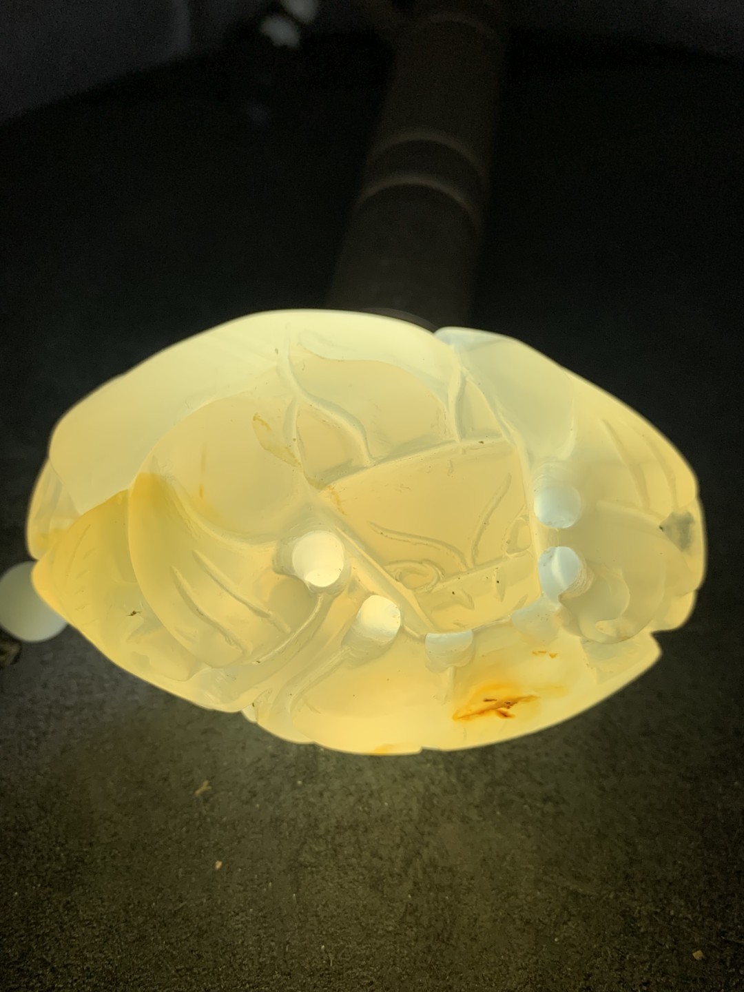 重器天然马达加斯加冰透高玉化原皮玛瑙镂空雕刻招财貔貅把件一个，
