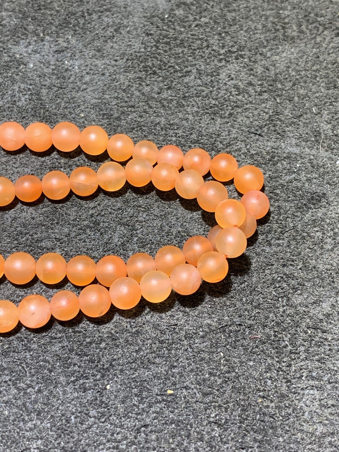 精美橙红色保山南红亚光108手串一条