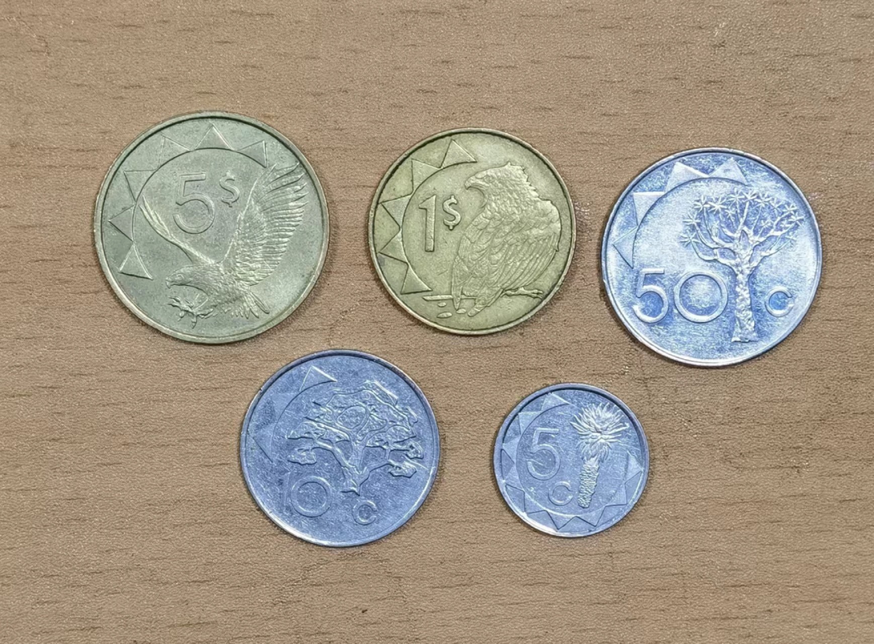 北京马甸外国币专卖微拍第八十八期，外国非贵金属流通币，纪念币专场，陆续上新，欢迎关注 纳米比亚