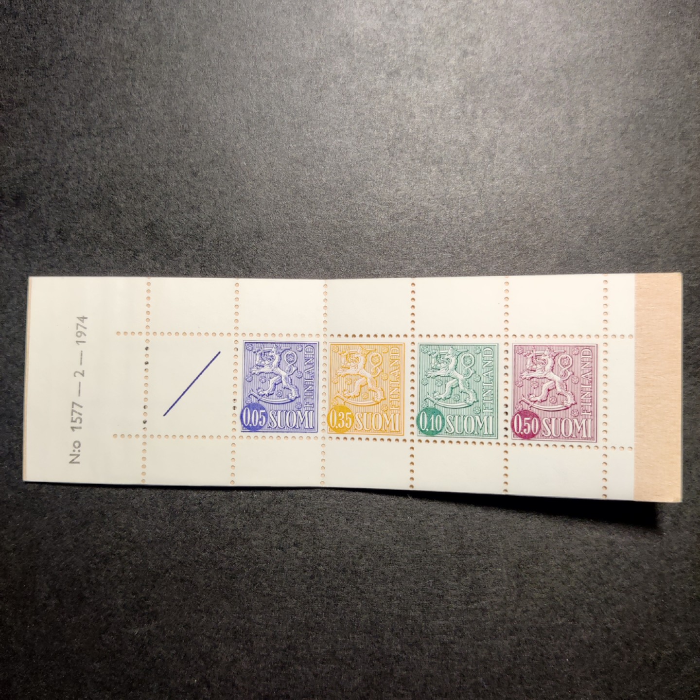 洪涛臻品 精选邮票限时拍卖第八十期 资深玩家才见过的 1974-2芬兰较早期小本票 四枚新票齐全