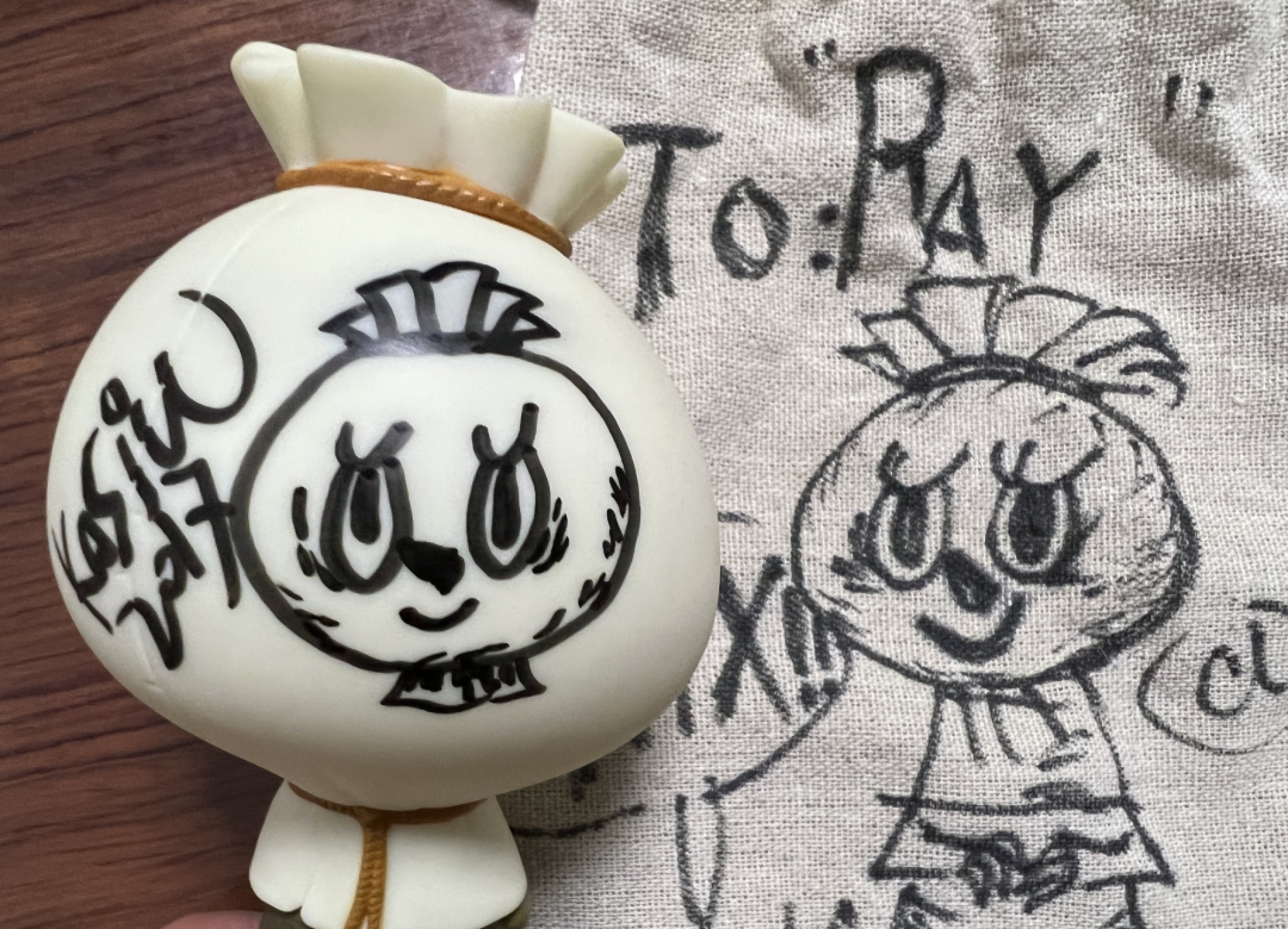 零元拍 ：龙家升老师亲笔签名签绘LABUBU， 原色Spooky