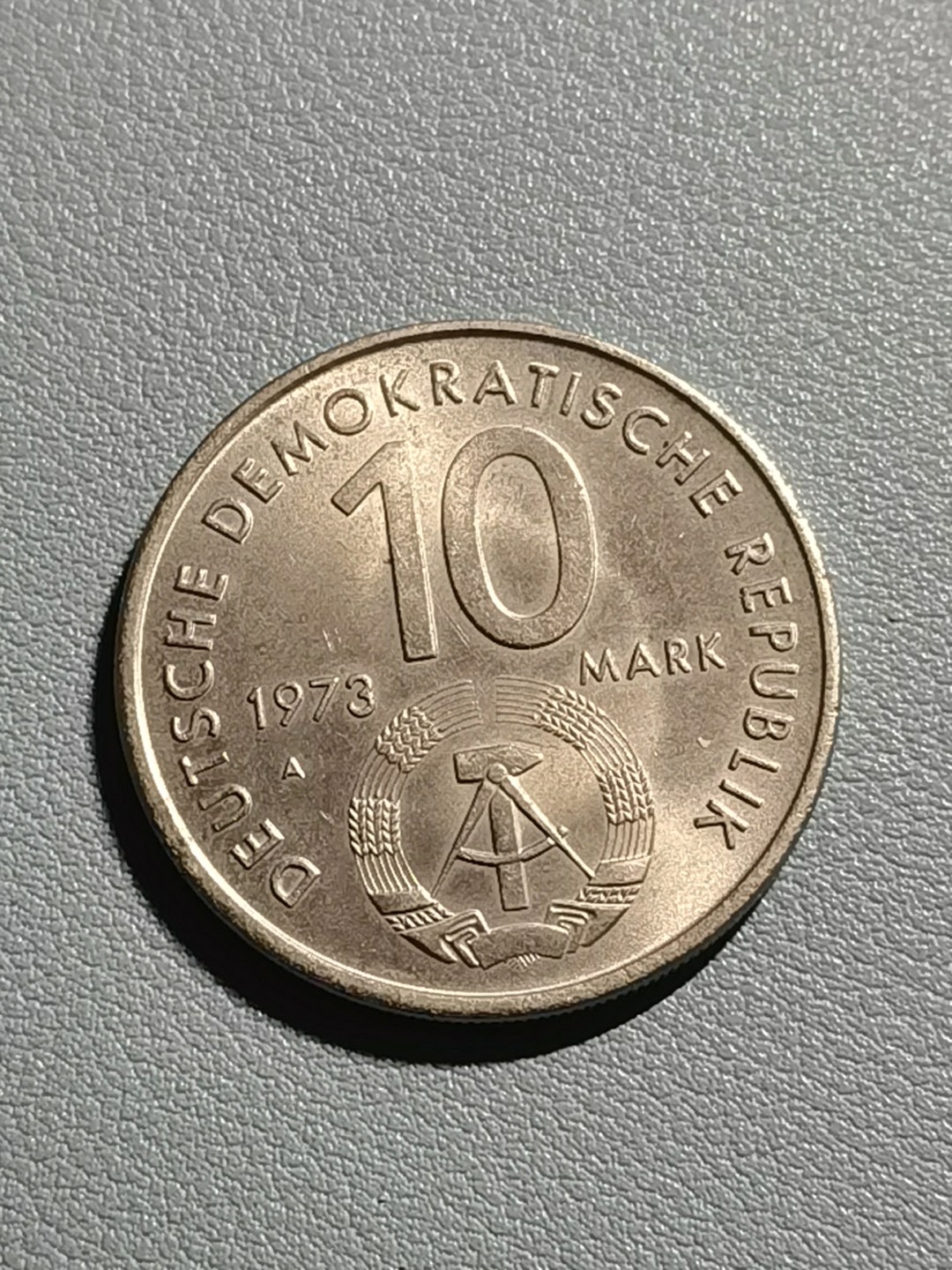 🧧乐享宝藏💰20221112期专场~东德钱币大集 1973年民主德国5马克纪念币~柏林第10届世界青年联欢节