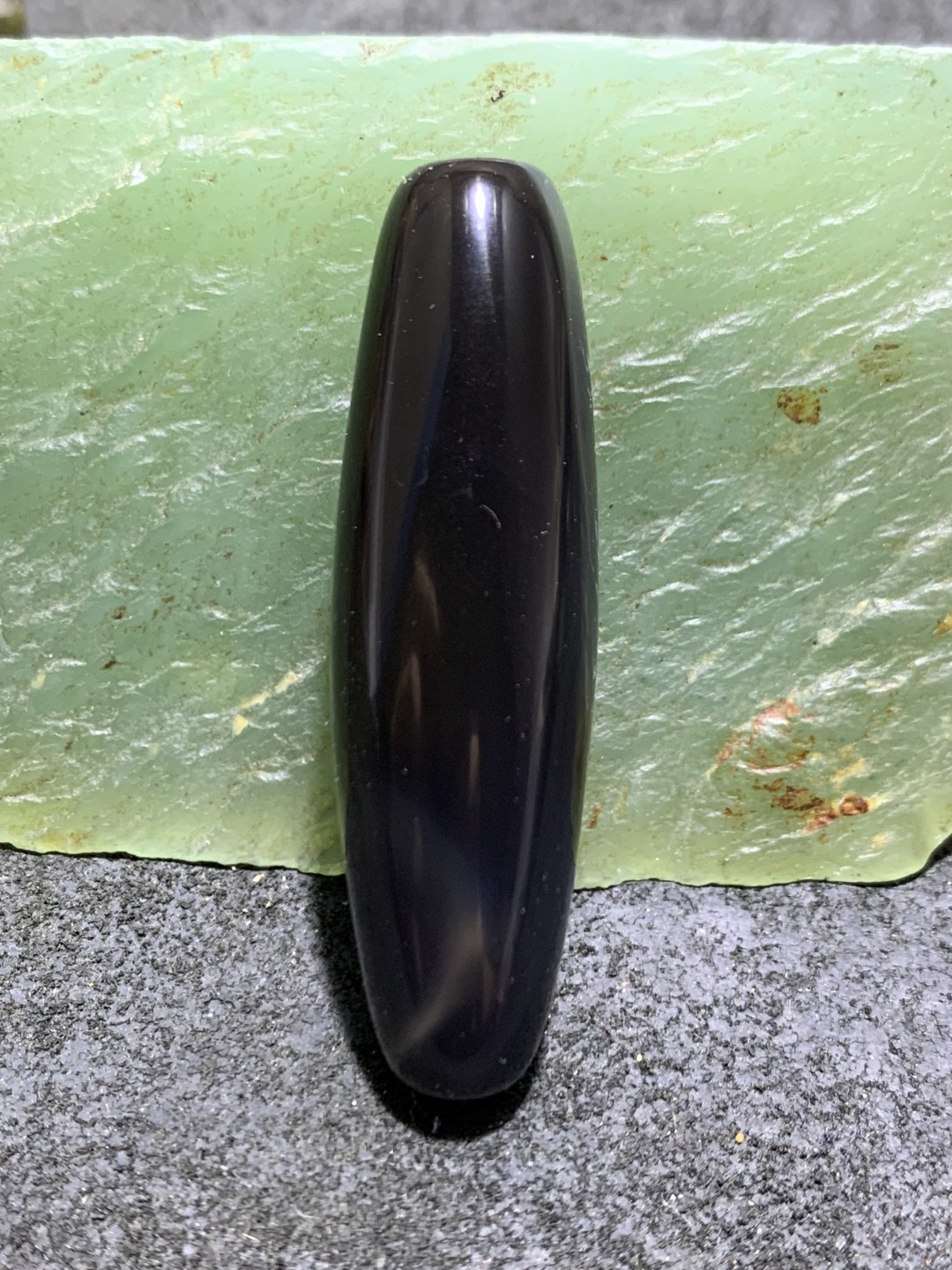精美高玉化天珠型巴西玛瑙8字天眼桶珠一个