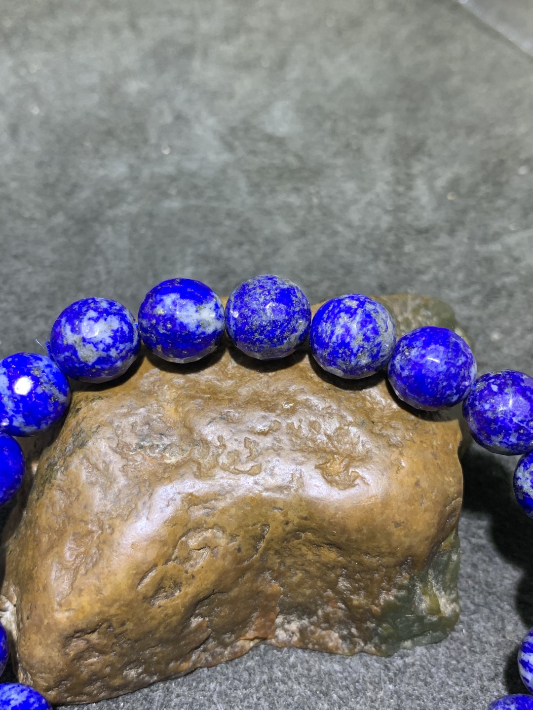 天然原矿阿富汗老矿青金石钻石切工手串一条，