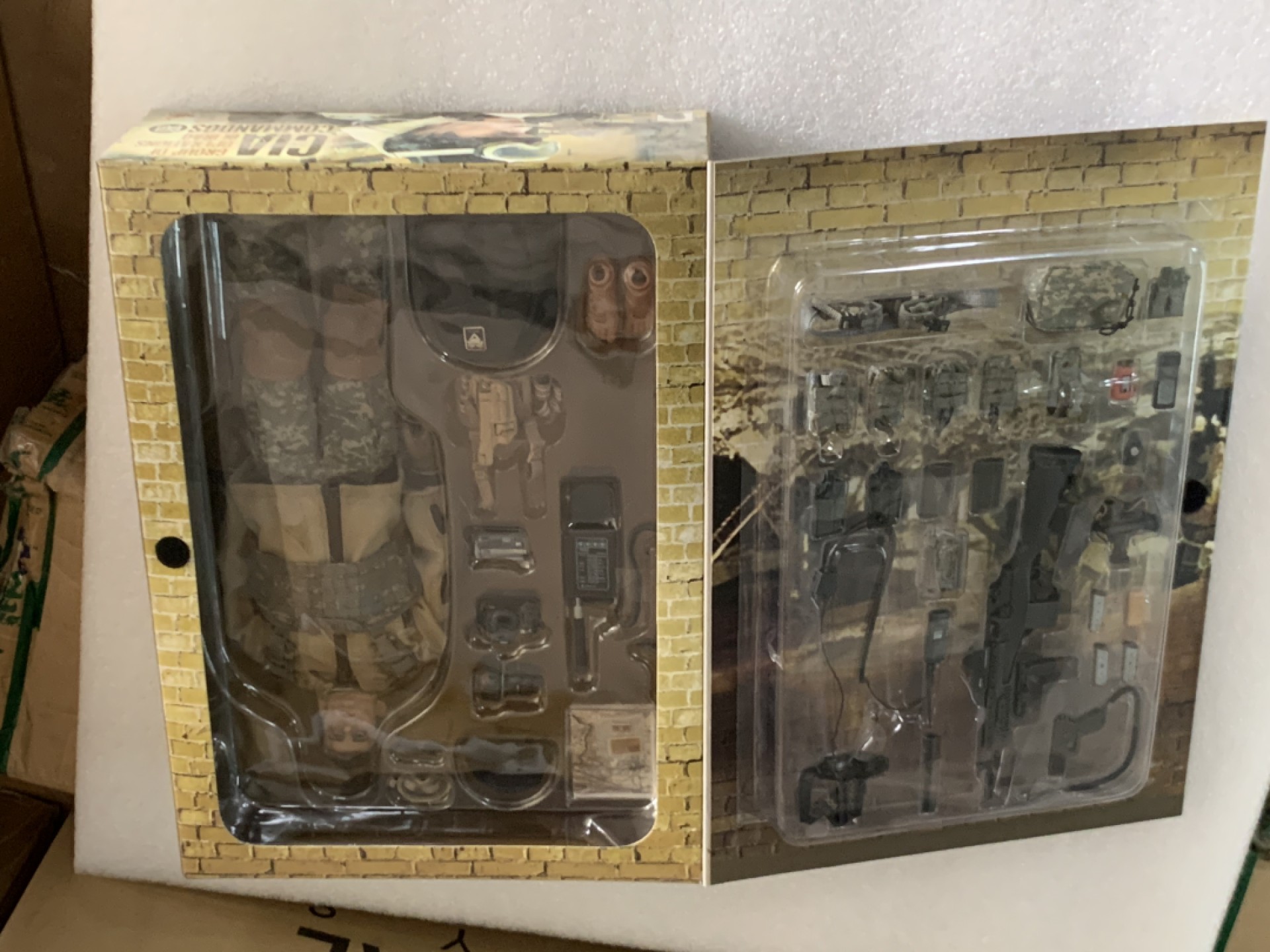 零元拍：绝版 HT 1/6 CIA 伊拉克 全新未拆。