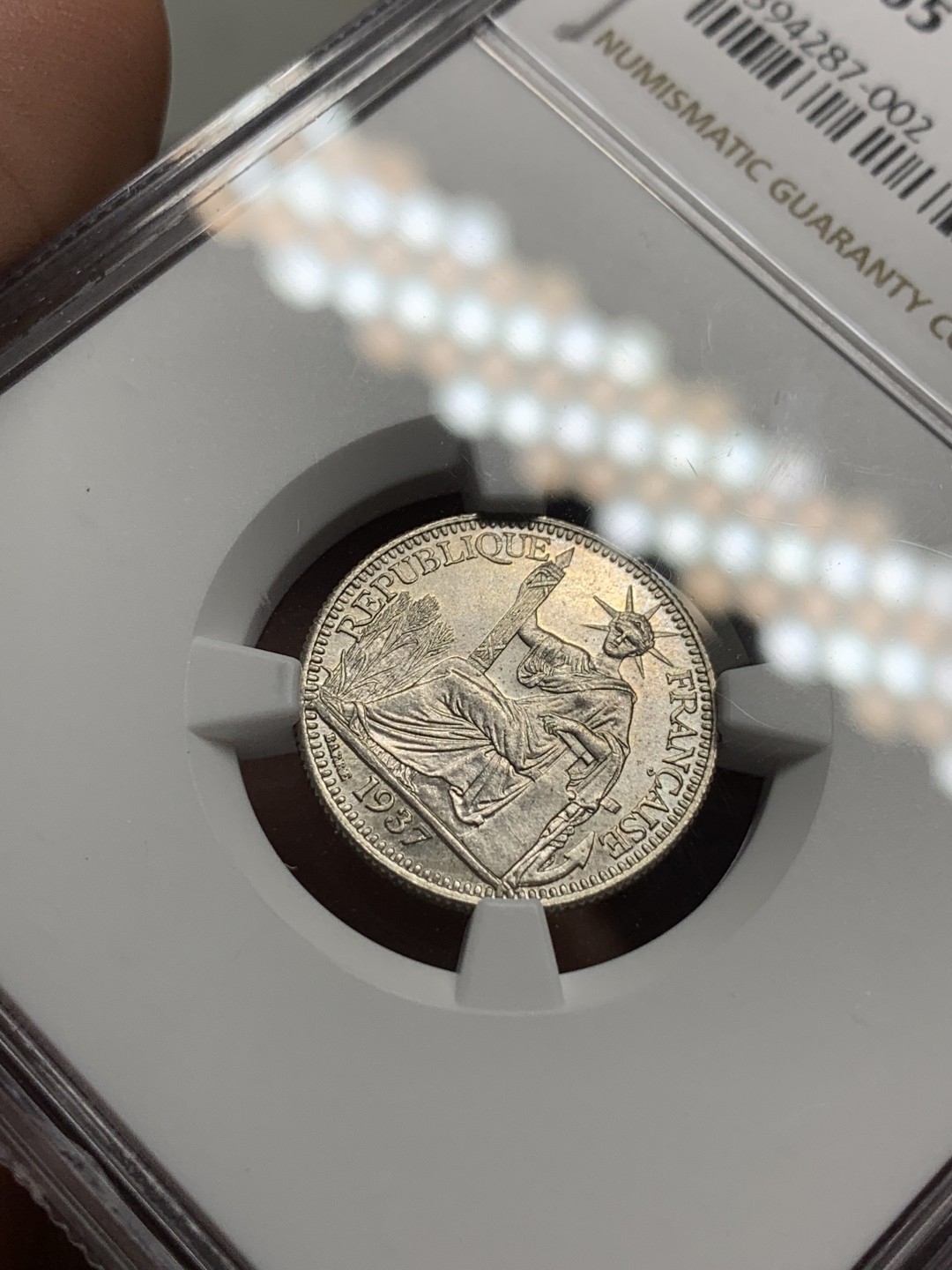 《竞宝斋》第115场-周日，周一 ，2场连拍（全场包邮） NGC-MS65 法属印支1937年 10分 坐洋小银币 高分好状态