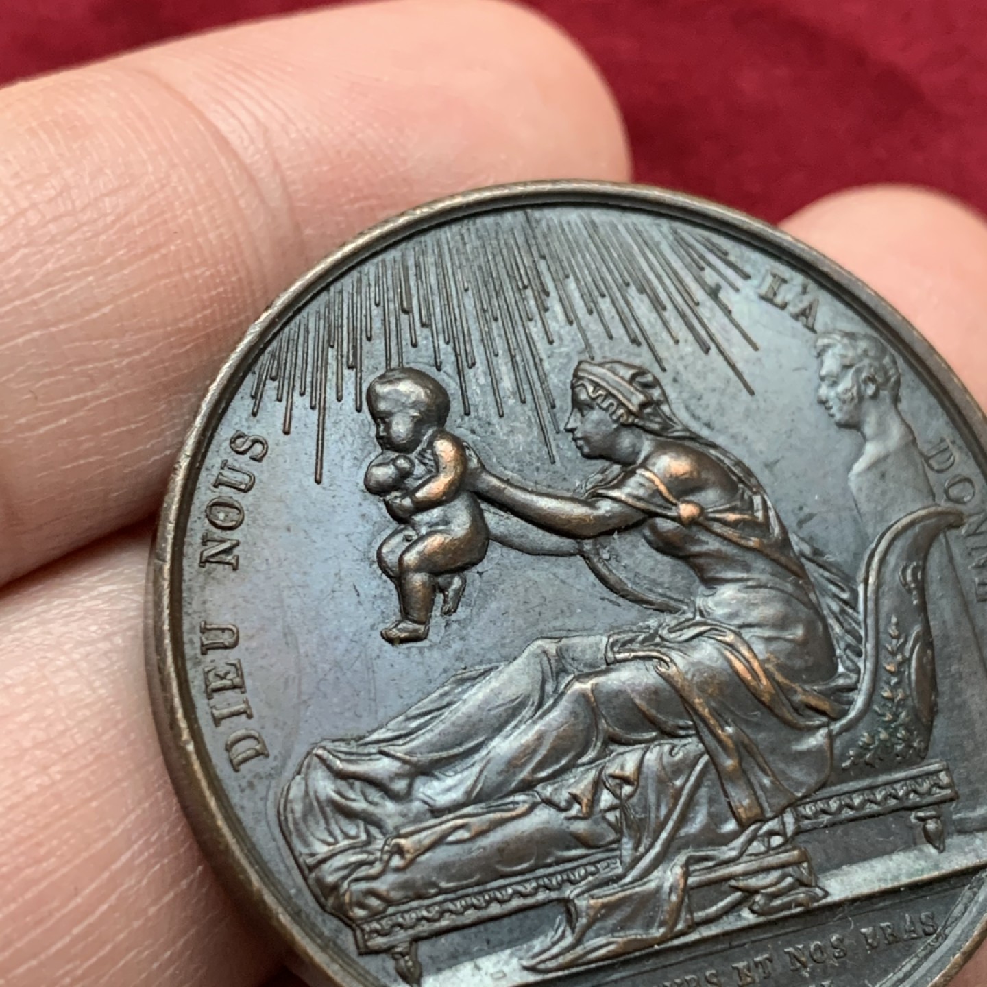 《竞宝斋》第115场-周日，周一 ，2场连拍（全场包邮） 1820年 法国波尔多公爵 诞生铜章，直径38mm，重量31g，光边原铸