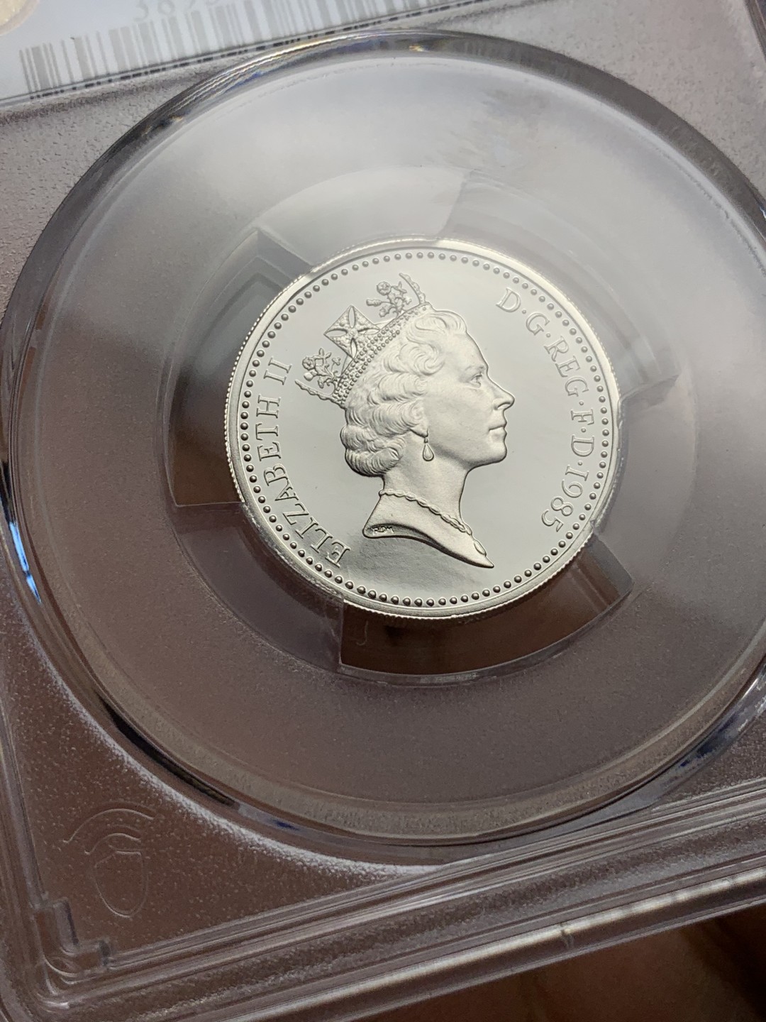 《竞宝斋》第115场-周日，周一 ，2场连拍（全场包邮） PCGS PR68DCAM 1985年英国精制1磅银币 威尔士背