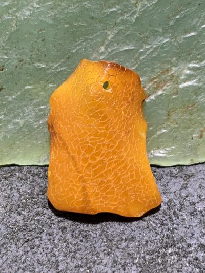 天然蜜蜡小原石吊坠一块， - 天然蜜蜡小原石吊坠一块，