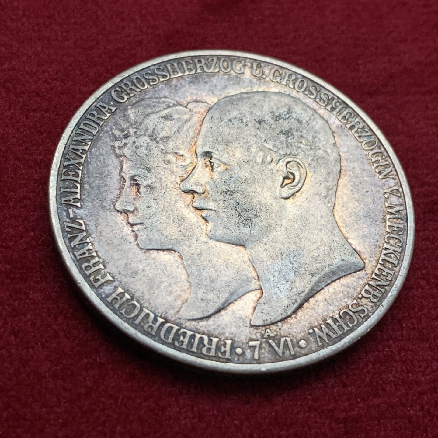 《竞宝斋》第115场-周日，周一 ，2场连拍（全场包邮） 1904年 德国 梅克伦堡什未林结婚纪念5马克 大银币