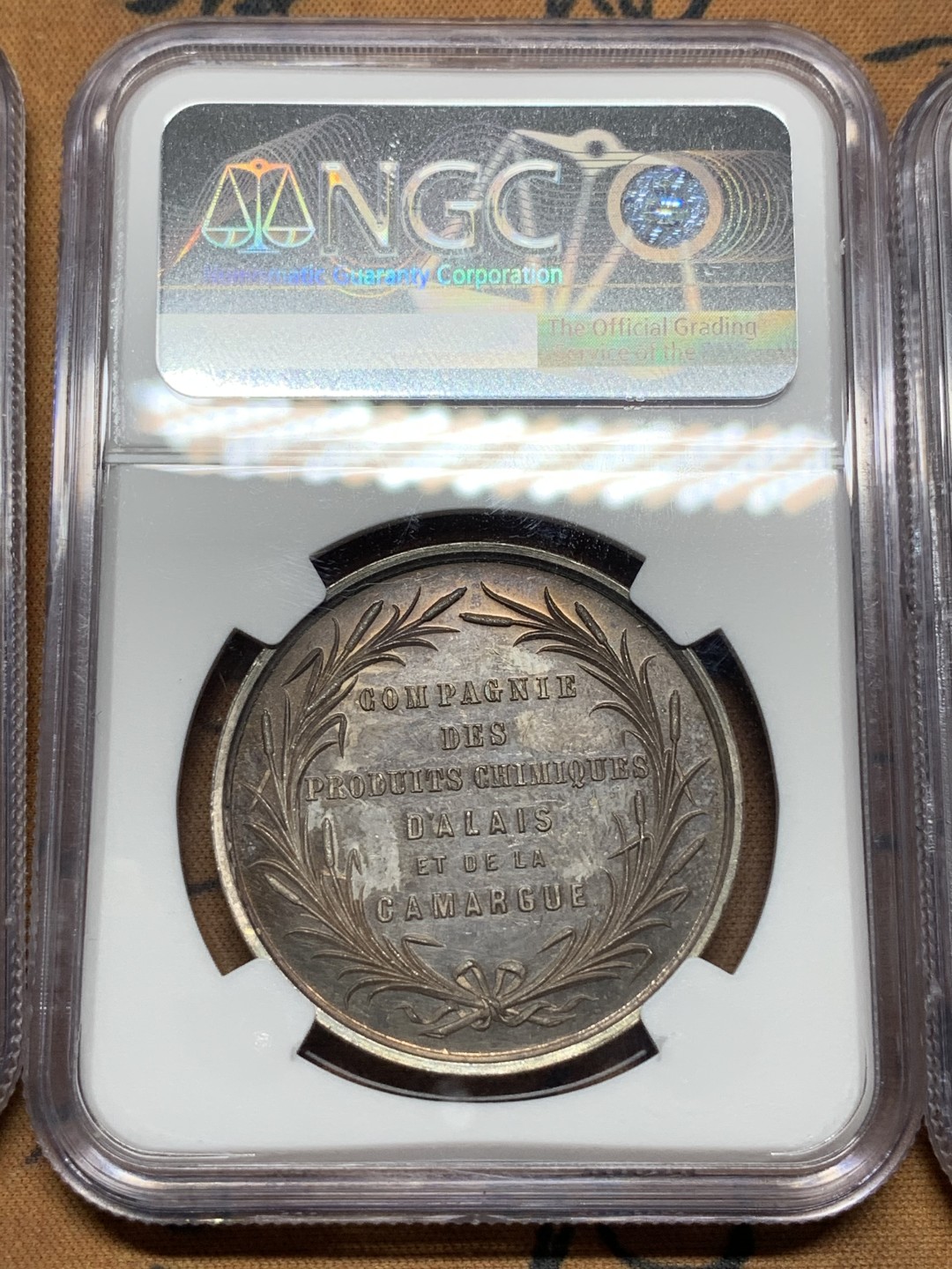 《竞宝斋》第115场-周日，周一 ，2场连拍（全场包邮） NGC-MS63/64/64 法国 十九世纪 Alais-Camargue贸易公司银铝铜章三枚 设计漂亮 银章五彩