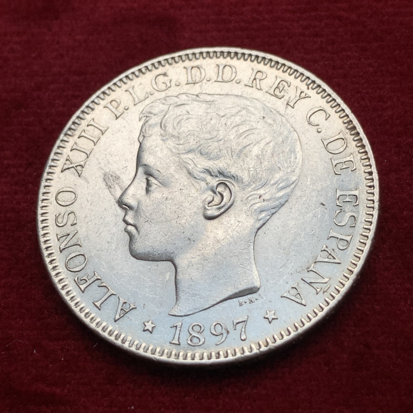 《竞宝斋》第115场-周日，周一 ，2场连拍（全场包邮） 西属菲律宾  1897年 阿方索十三世 1比索 银币 UNC 品质 难得状态