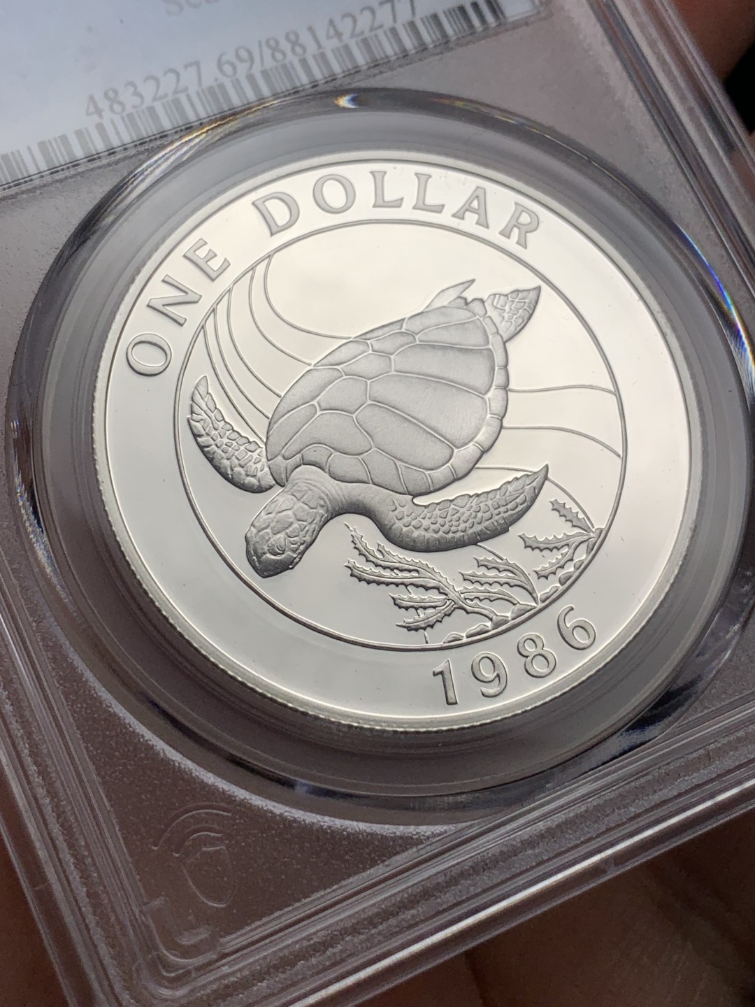 《竞宝斋》第115场-周日，周一 ，2场连拍（全场包邮） PCGS金盾 PR69DCAM 百慕大1986年1克朗海龟精制大银币