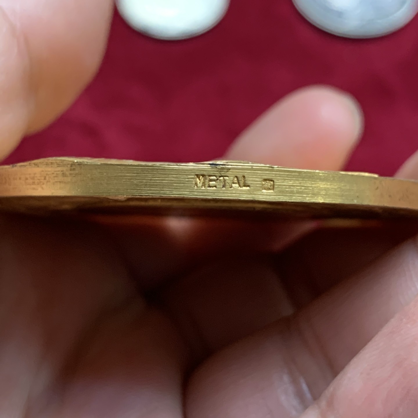 《竞宝斋》第115场-周日，周一 ，2场连拍（全场包邮） 法国 1949 信鸽协会 镀金铜章56mm70g