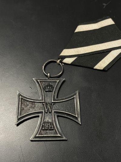 戎马世界章牌大赏（第15期） - 德国一战二级铁十字（LW标）