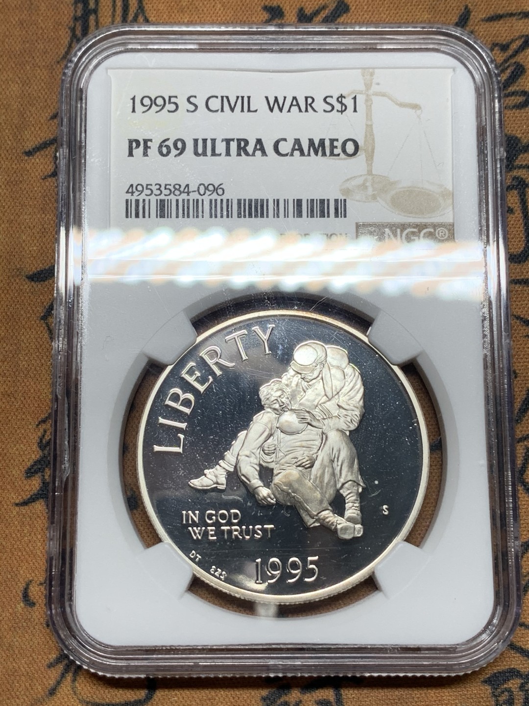 《竞宝斋》第115场-周日，周一 ，2场连拍（全场包邮） NGC PF69UC 美国 1995年 内战纪念 精制大银币 26.73克 900银 不多见的品种