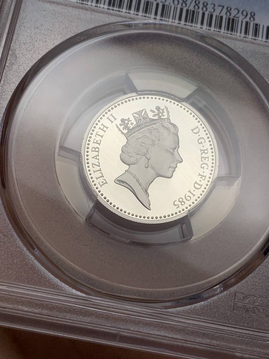 《竞宝斋》第115场-周日，周一 ，2场连拍（全场包邮） PCGS PR68DCAM 1985年英国精制1磅银币 威尔士背