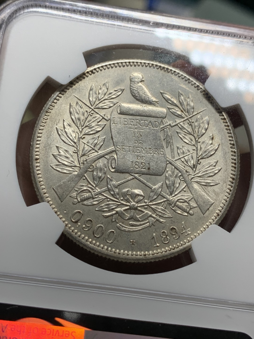 《竞宝斋》第115场-周日，周一 ，2场连拍（全场包邮） NGC-MS63 危地马拉 1894年 1比索 银币 热门中南美 大涨品种 女神设计精美