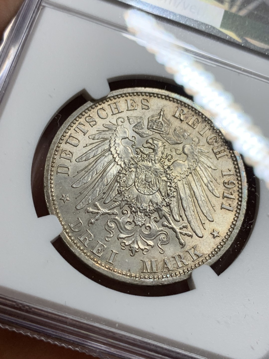 《竞宝斋》第115场-周日，周一 ，2场连拍（全场包邮） NGC-MS63 德国普鲁士 1911年 威廉二世 3马克银币 五彩包浆 非常漂亮