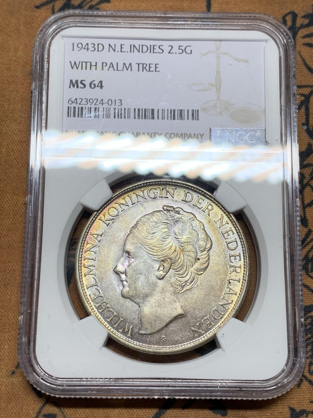 《竞宝斋》第115场-周日，周一 ，2场连拍（全场包邮） NGC-MS64 荷属印度 1943年 威廉米娜2.5盾大银币 殖民地品种 暴涨的系列