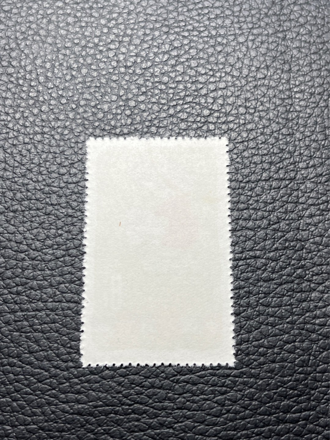 洪涛臻品批发群  精选邮票限时拍卖第八十六期 特54儿童 盖销 12-7  一 枚，版撕全品嘎嘎绝， 面艳背白，生口，非常漂亮，热门票，草纸小票折痕多，全品数量有限，注意捡漏