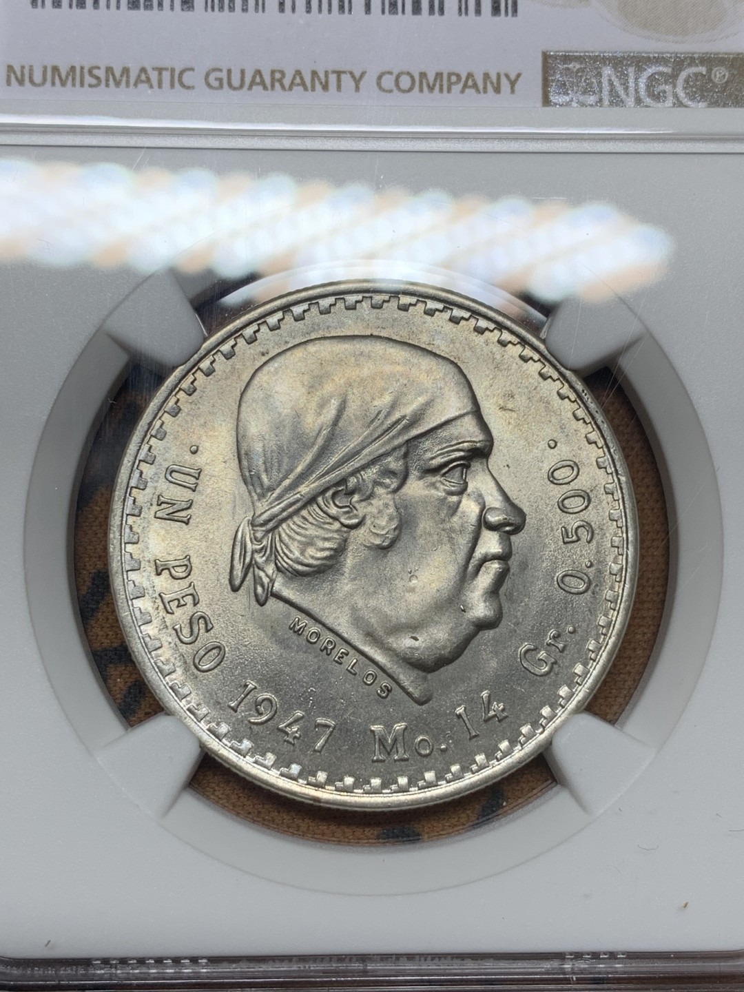 《竞宝斋》第115场-周日，周一 ，2场连拍（全场包邮） NGC-MS62 墨西哥1947年 1比索 小鹰洋银币 少见品种 这粉光看去是63+的状态
