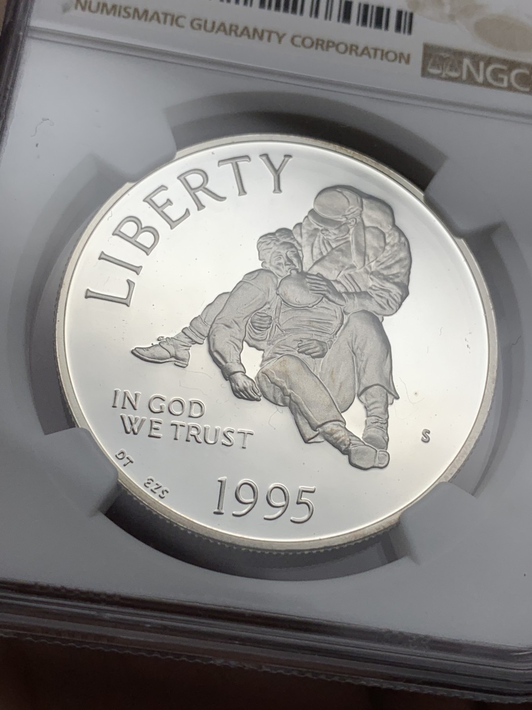 《竞宝斋》第115场-周日，周一 ，2场连拍（全场包邮） NGC PF69UC 美国 1995年 内战纪念 精制大银币 26.73克 900银 不多见的品种
