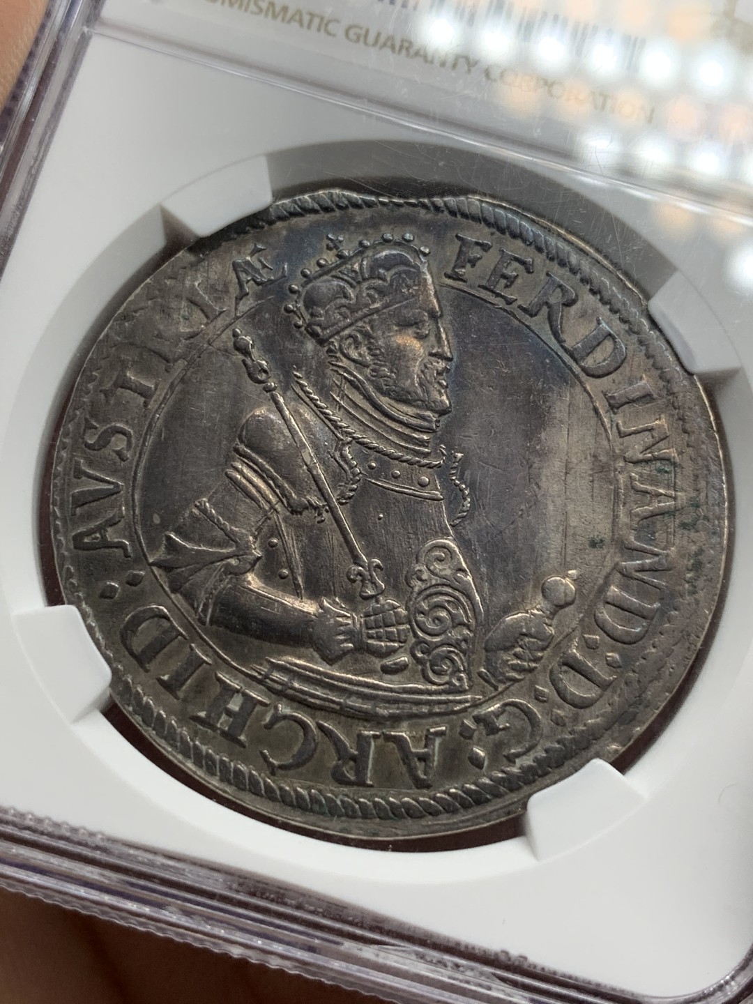 《竞宝斋》第115场-周日，周一 ，2场连拍（全场包邮） NGC AU 1564-95年奥地利费迪南德老泰勒银币 原味包浆 细节好