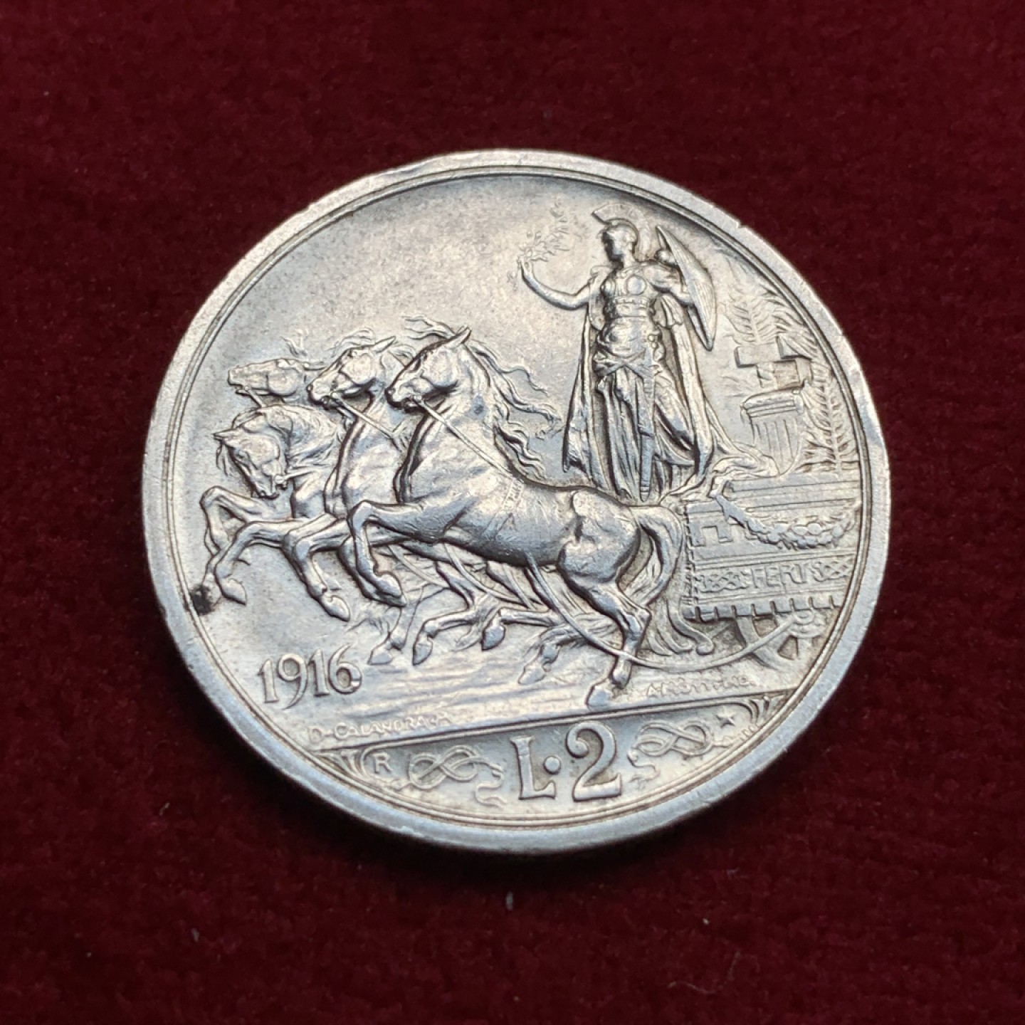 《竞宝斋》第115场-周日，周一 ，2场连拍（全场包邮） 意大利 1916年 马车2里拉银币 unc品 细节犀利！