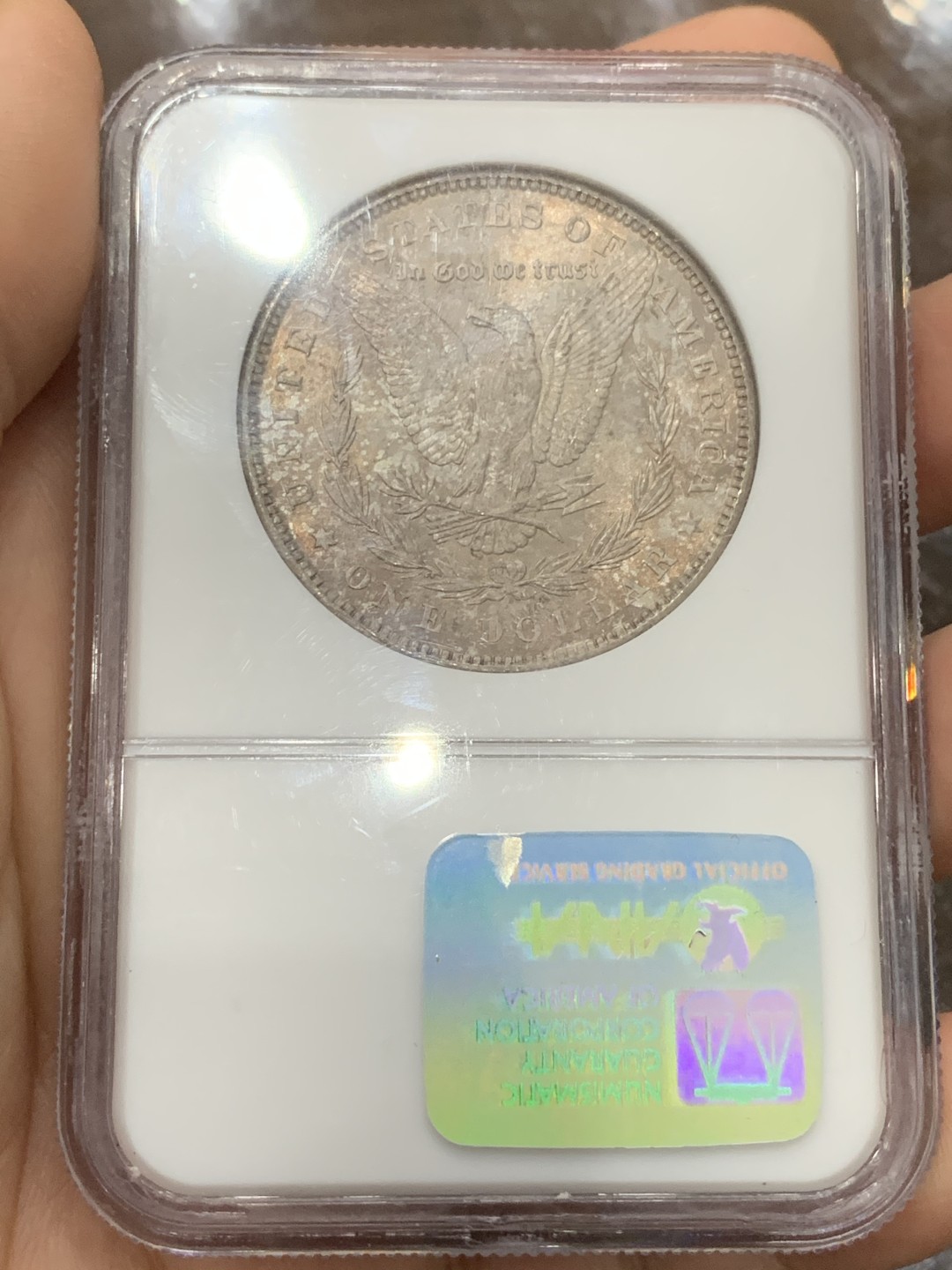 《竞宝斋》第115场-周日，周一 ，2场连拍（全场包邮） NGC-MS65 美国 1886年 摩根银币 NGC 老盒 女神面橘红色满彩 单一纯色 鹰面灰红色满彩