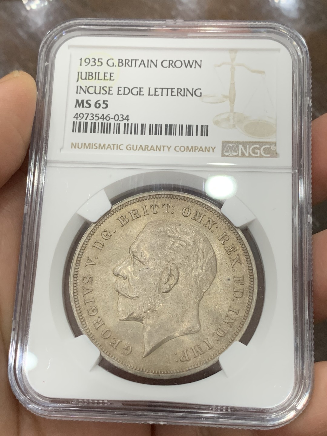 《竞宝斋》第115场-周日，周一 ，2场连拍（全场包邮） NGC MS65 高分 原光 英国1935年 乔治五世 木马剑一克朗银币