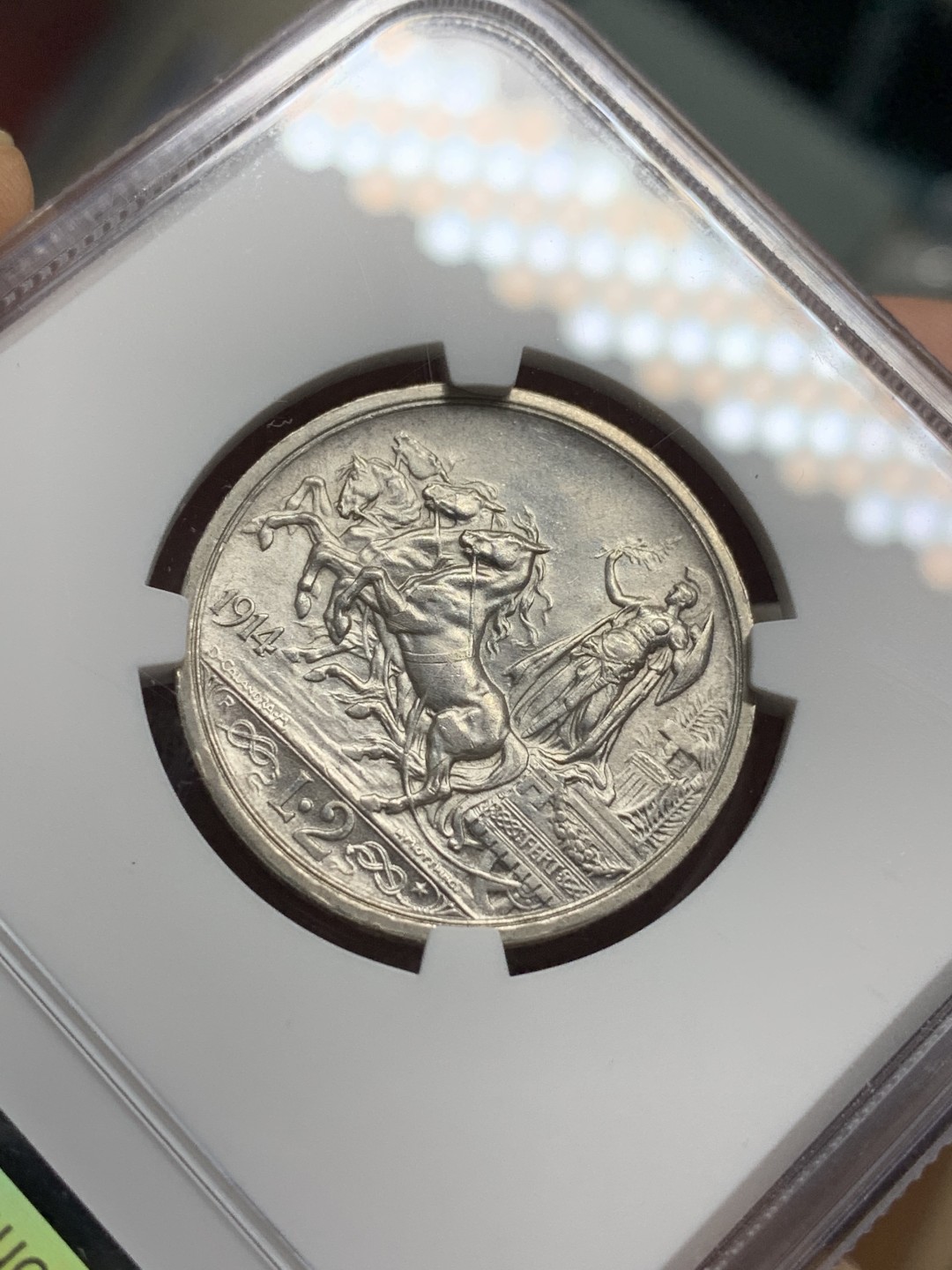 《竞宝斋》第115场-周日，周一 ，2场连拍（全场包邮） NGC-MS62 意大利1914年 胜利马车 2里拉银币