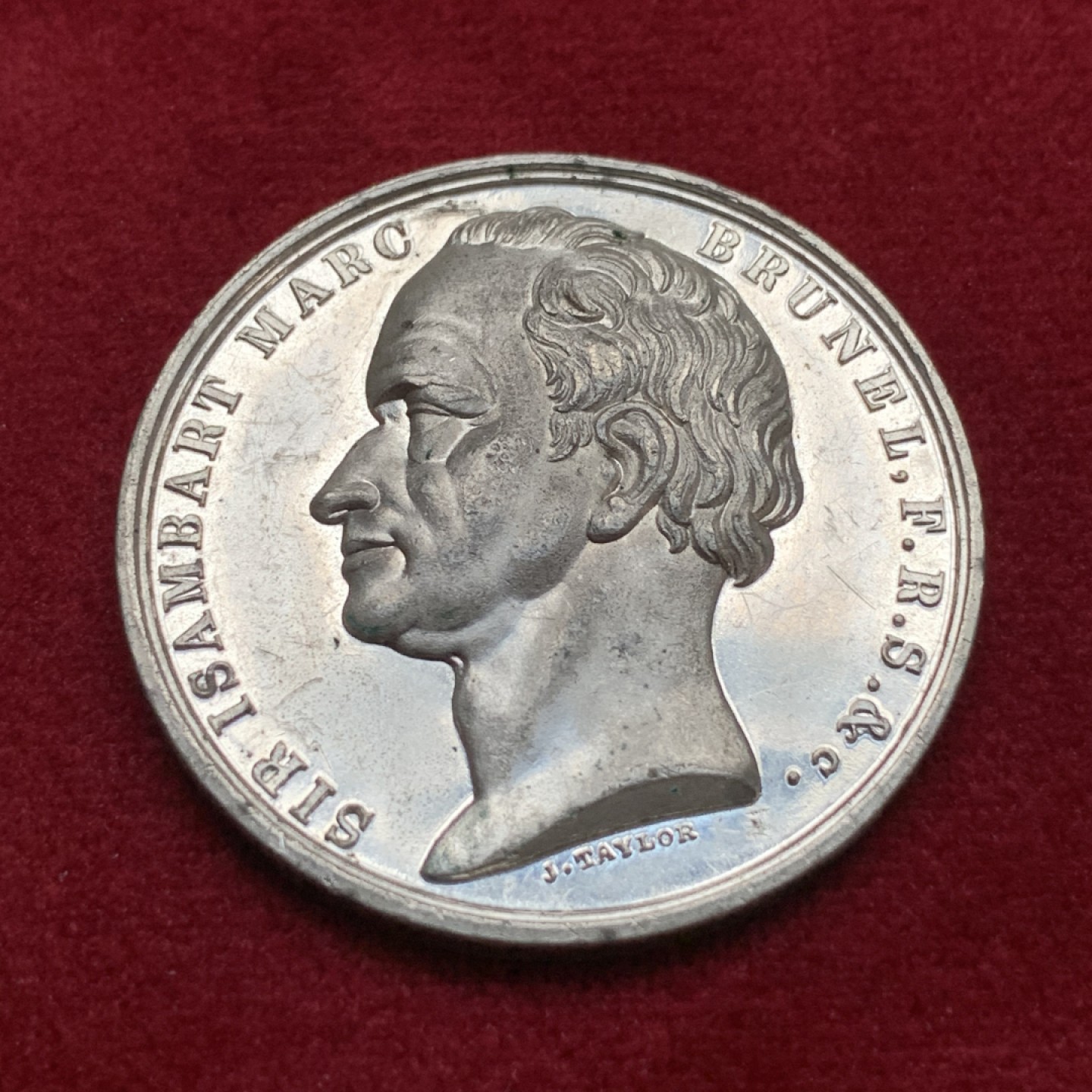 《竞宝斋》第115场-周日，周一 ，2场连拍（全场包邮） 英国1845 泰晤士河隧道 竣工合金纪念章38mm15g