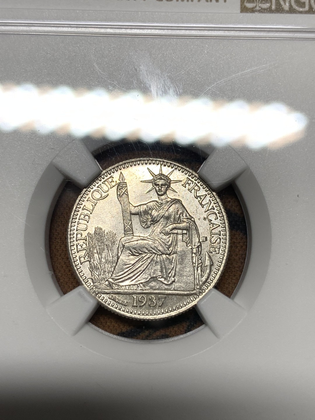 《竞宝斋》第115场-周日，周一 ，2场连拍（全场包邮） NGC-MS65 法属印支1937年 10分 坐洋小银币 高分好状态