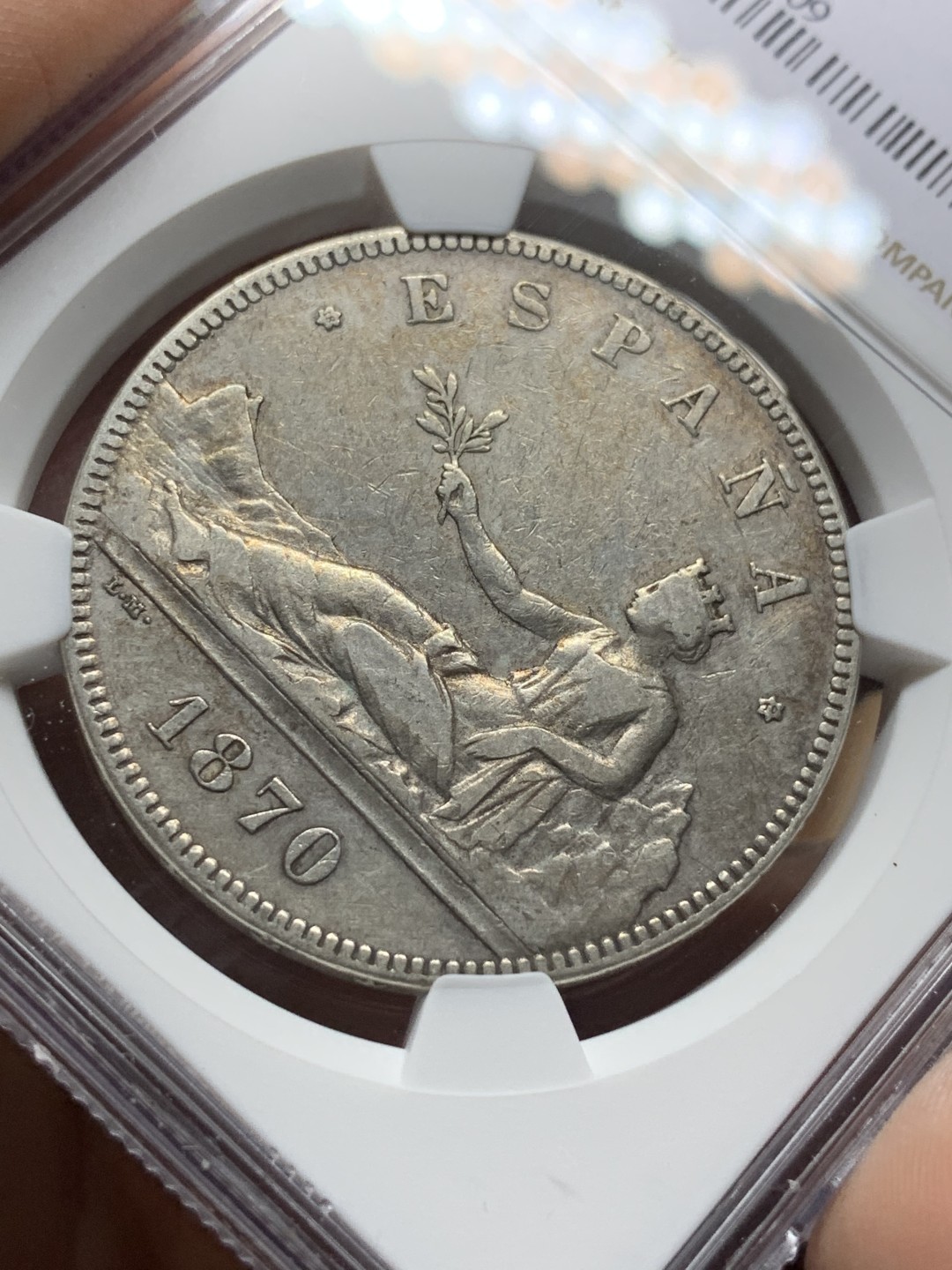 《竞宝斋》第115场-周日，周一 ，2场连拍（全场包邮） NGC-XF40 西班牙1870年 坐花双柱5比塞塔双柱大银币 原味包浆