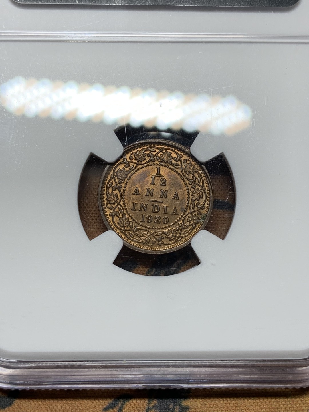 《竞宝斋》第115场-周日，周一 ，2场连拍（全场包邮） NGC MS64 英属印度 1920 乔治五世 1/12安娜 铜币